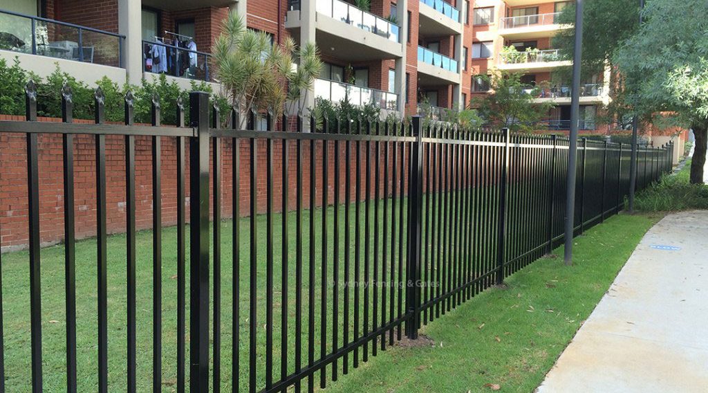 Crimped top security fencing